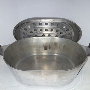 Foreverware (Fleur-de-lis) Aluminum Roasting Pan with Lid and Insert